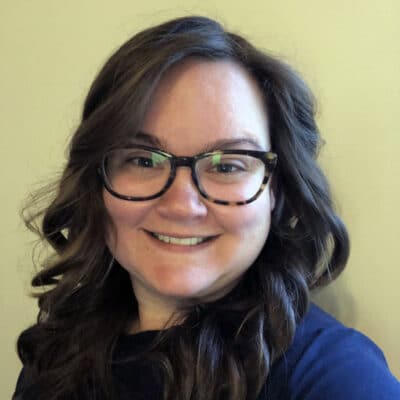 Laurie Forrest headshot