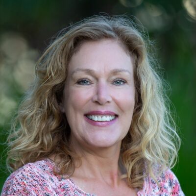 Linda Silva headshot