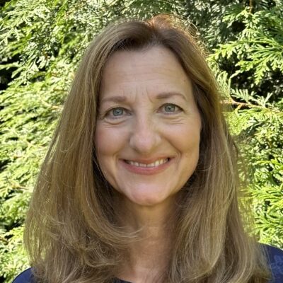 Laura Artino headshot