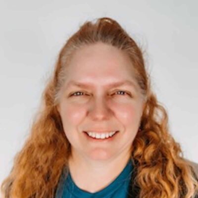 Cindy Georgie headshot