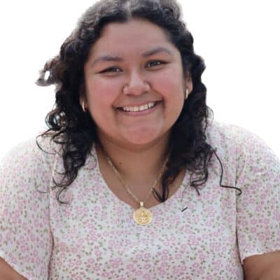 Gloria Tovar headshot