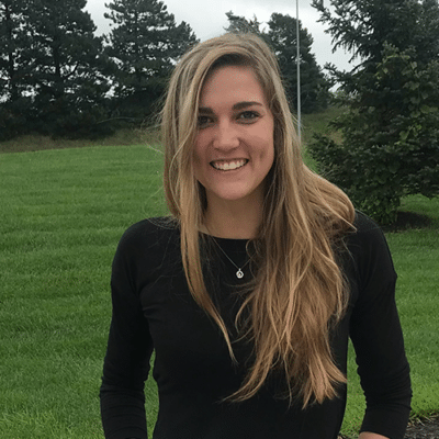 Lindsey Parsons headshot