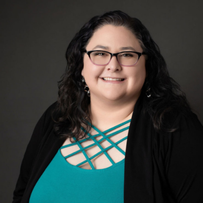 DesaRay Torres headshot