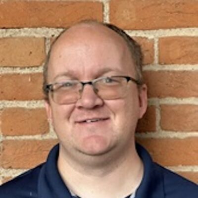 Josh Phelps headshot