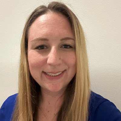 Emily Prawdzik headshot