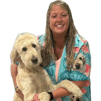 Lesley Hewitt headshot