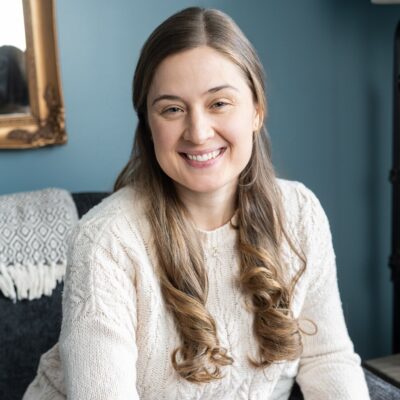 Anna Pillsbury headshot