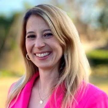 Megan Thiel headshot