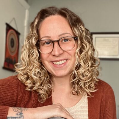 Emily McIntyre headshot