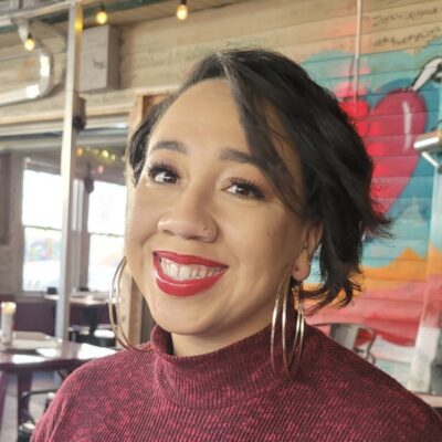 Reyna Perez headshot