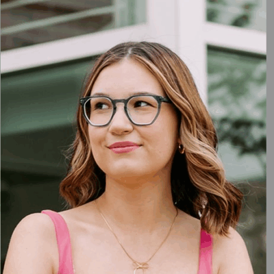 Alexandra McDonald headshot