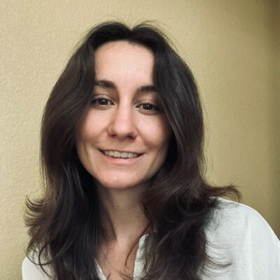 Hannah Clark headshot