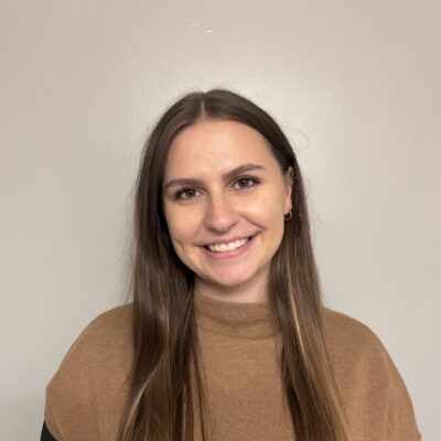 Kelly McBride headshot