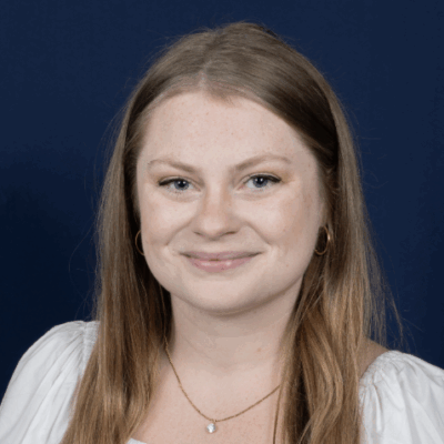 Grace Peacock headshot