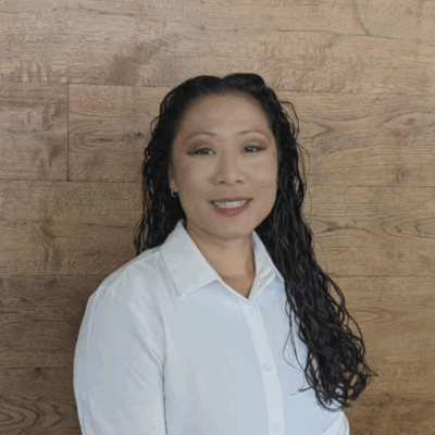 Dr. Joy Higgins headshot