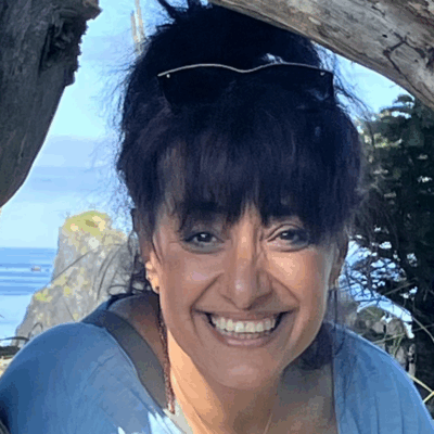 Magda Salisbury headshot